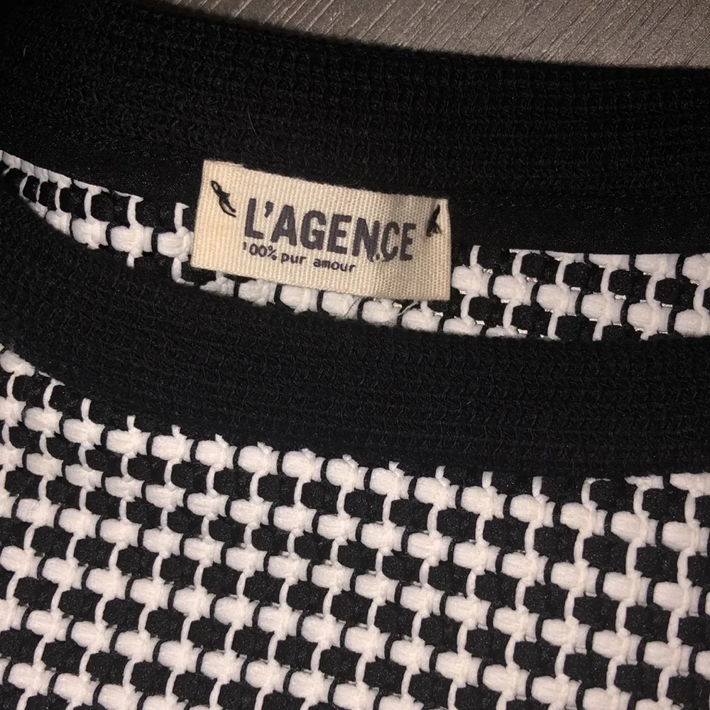 L’AGENCE Sweaters | L'agence Black & White Woven Knit Sweater Size XS - Picture 4 of 7
